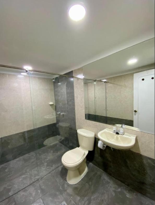 Hotel Lukas Медельин Экстерьер фото