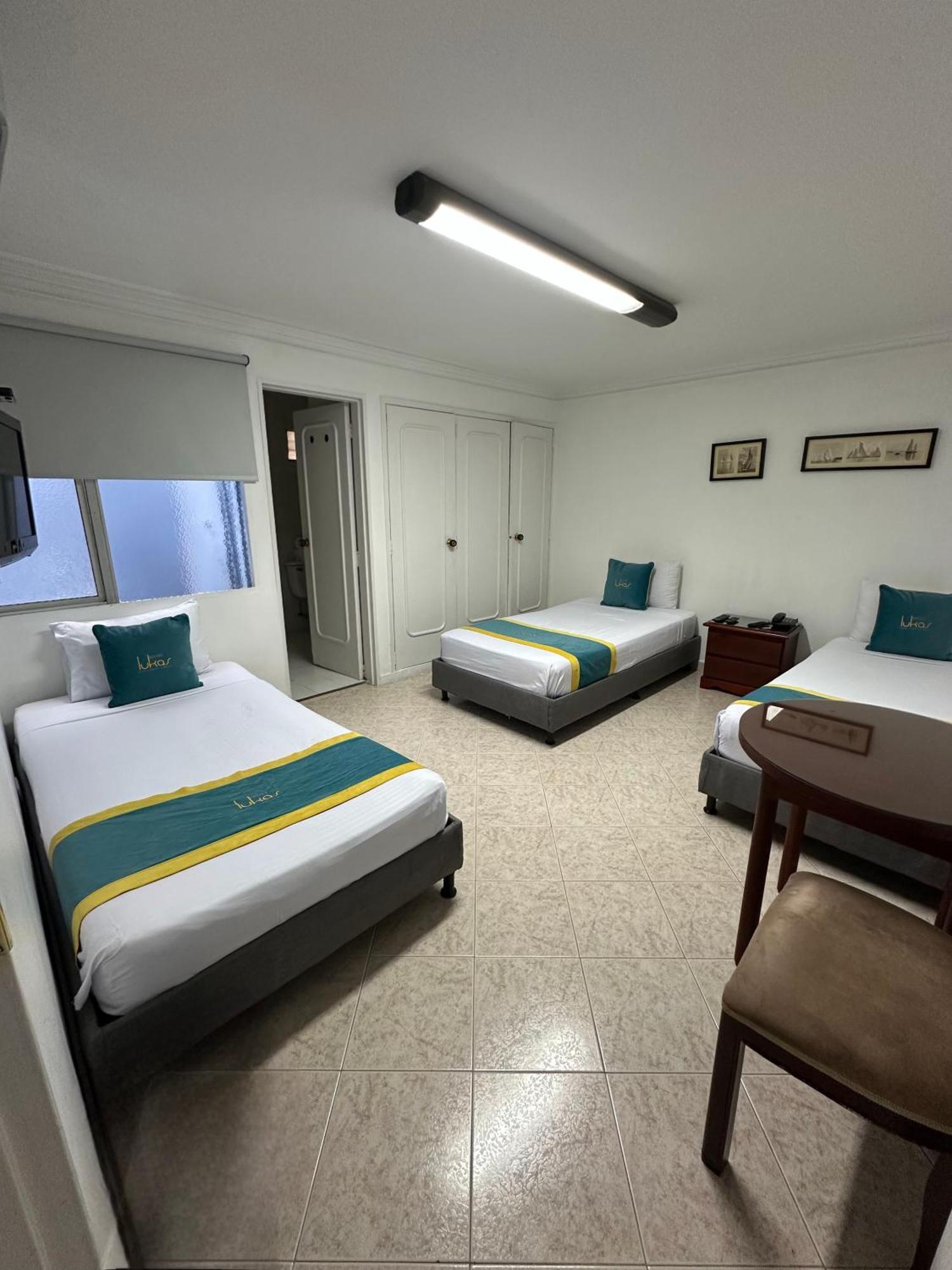 Hotel Lukas Медельин Экстерьер фото