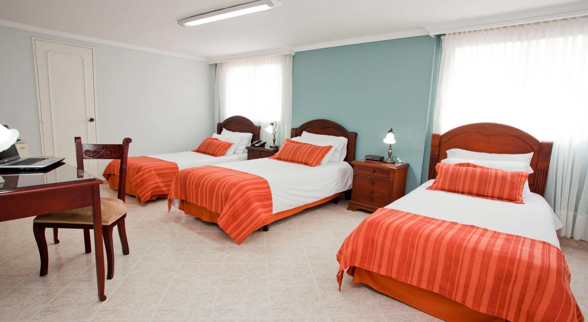 Hotel Lukas Медельин Экстерьер фото