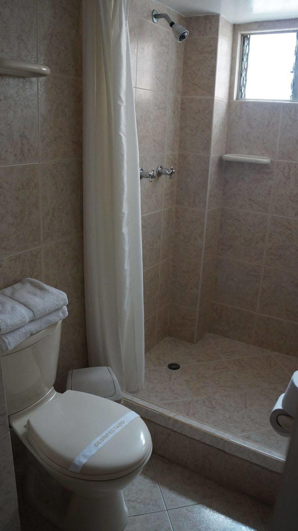 Hotel Lukas Медельин Экстерьер фото